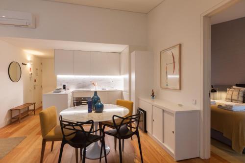 FLH Chiado Stylish Flat