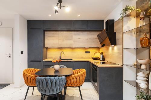 Brand New*City Centre Apart. Kirby