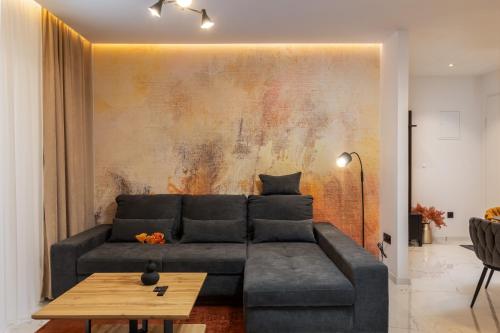 Brand New*City Centre Apart. Kirby