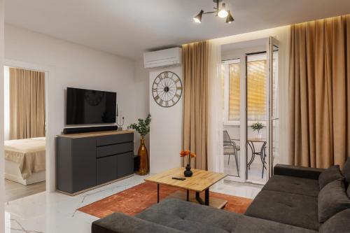 Brand New*City Centre Apart. Kirby