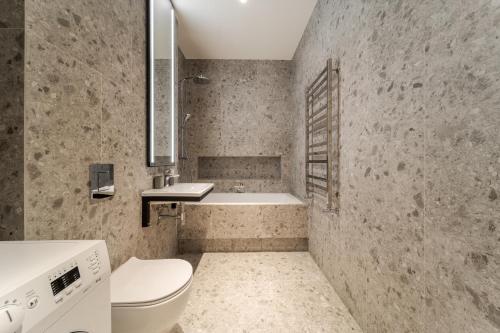 InshiApartments on Rynok Square tesisinde bir banyo