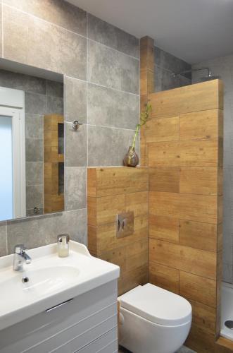 Thess1home Apartments