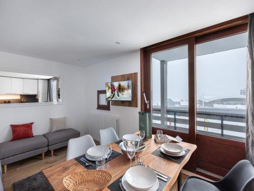 Appartement rénové ski aux pieds avec balcon à Val Thorens