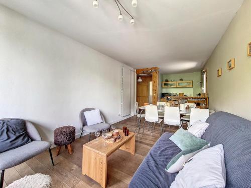 Appartement rénové 3 pièces pour 8 pers au centre, balcon - FR-1-344-1022