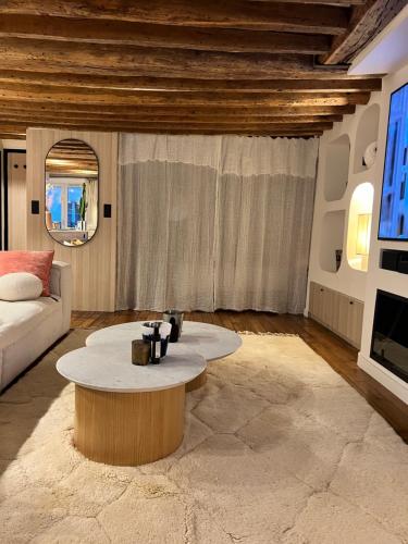 Appartement luxe Louvre Paris