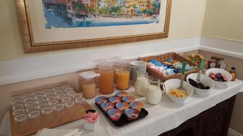 Makanan di atau berdekatan hotel
