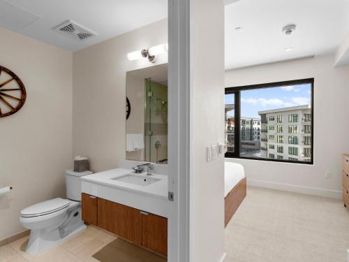 Koupelna v ubytování Lift by All Seasons Resort Lodging