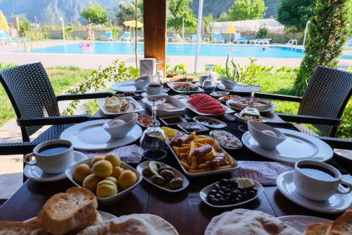 Φαγητό σε αυτό το ξενοδοχείο ή κάπου εκεί κοντά