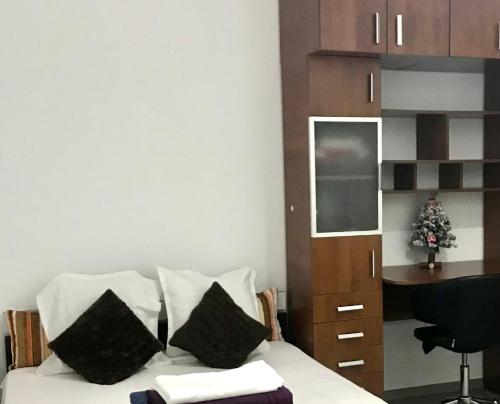 Stefan cel Mare-Central Room