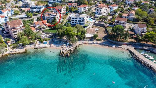 Apartments by the sea Vantacici, Krk - 21712