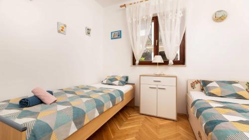 Apartments with a parking space nska, Krk - 21727