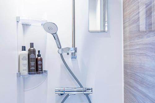 Un baño de THE GLAMPING PLAZA 伊勢志摩BASE