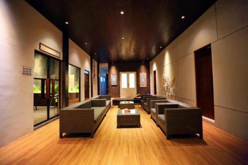 New Surya Hotel – Photos 2