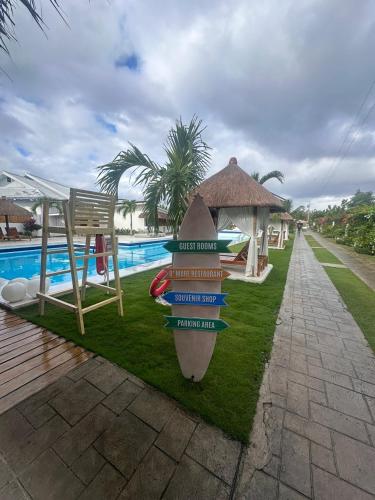 Bazén v ubytování Treeshade Resort & Spa Moalboal nebo v jeho okolí