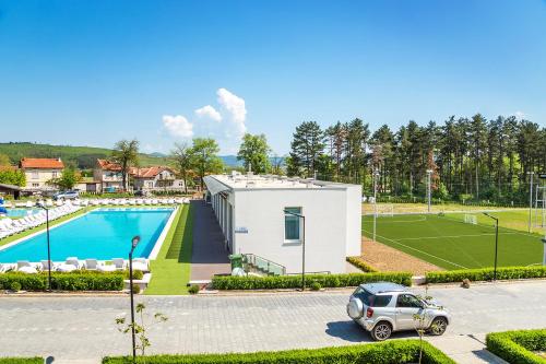 Bazén v ubytování Complex Europe nebo v jeho okolí