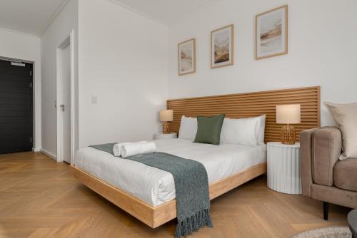 Postel nebo postele na pokoji v ubytování Nine Palms Luxury Apartments