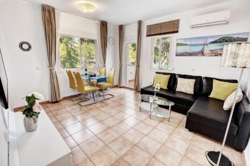 Deluxe Apartment in BenalBeach with Water Park