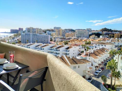 Deluxe Apartment in BenalBeach with Beach Views