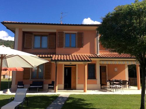 Villino Blu private villa on the Chianti hils 102 pax