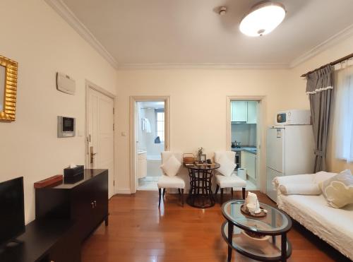 Posezení v ubytování Ladoll Service Apartments