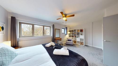 Ένα ή περισσότερα κρεβάτια σε δωμάτιο στο Bannister House