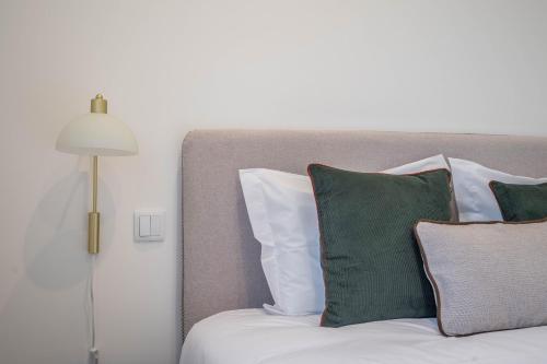 Katil atau katil-katil dalam bilik di Skyline Lofts by LovelyStay