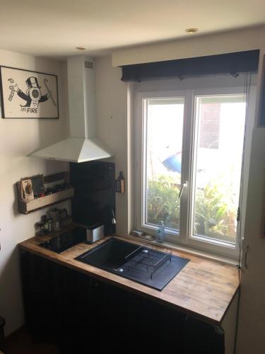 Photo de la galerie de l'établissement Studio Rdc Quartier Haut, à Sète