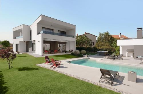 Villa Zen near Medulin for 8 people with wellness & sea view - only 1 km from beach