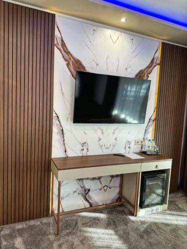 TV a/nebo společenská místnost v ubytování Hotel Diamant