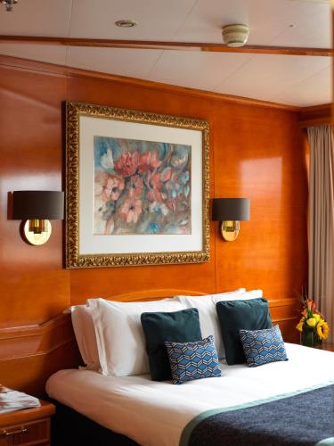 Sunborn London Yacht Hotel Image