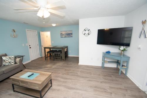 Gallery image of Cresent Beach House by Palmetto Vacation Rentals in Myrtle Beach