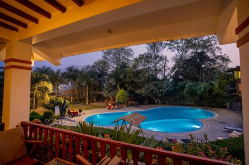 Uma vista da piscina em Hotel Jungle Crown ou nas proximidades