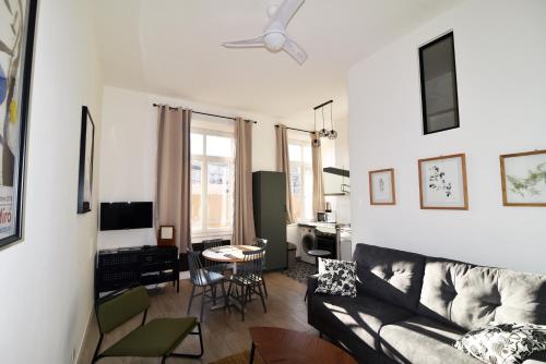 Charming studio very central and calm