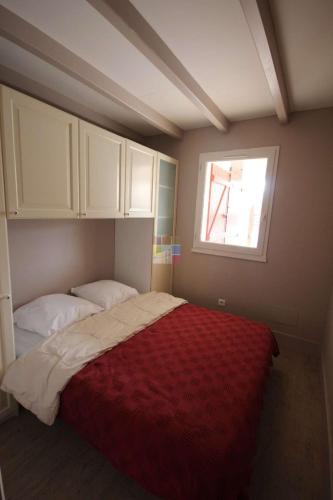 Spacieuse et belle villa climatisée pour 9 couchages, Wifi, piscine commune, 250 m de la plage dans résidence LRMA6465