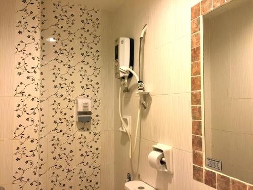 Ένα μπάνιο στο Sun Inns Hotel Kuala Selangor