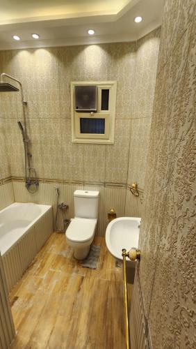 3rd floor luxury apartment-families only tesisinde bir banyo