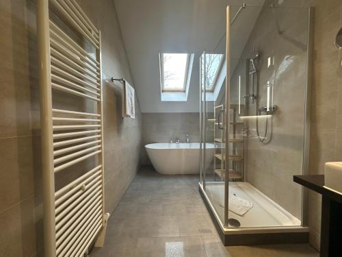 Salle de bains dans l'établissement Hotel Brauhof Wien