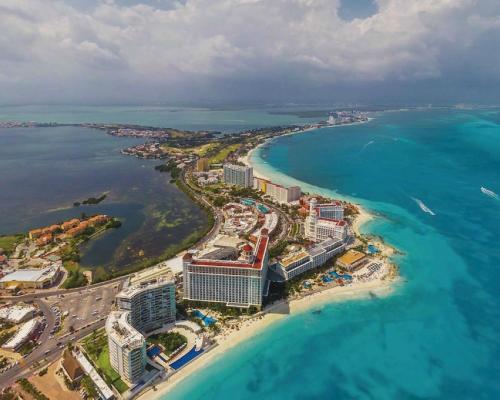 an aerial view of a resort on the beach at Azcapri Villa Boutique & Spa in Cancún