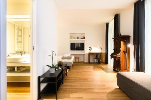 Central near Vatican by NDP rent