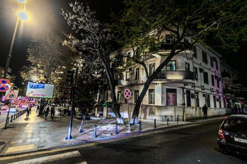 Great House in the Center – Fotografie 3