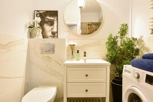 Bilik mandi di BETTER PLACE Classical Warsaw