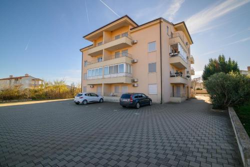 Apartments with parking space Liznjan, Medulin - 21802