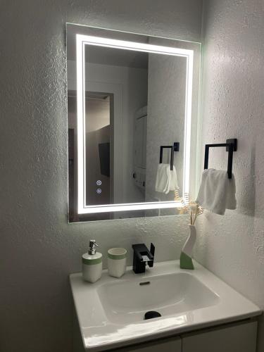 Un baño de Magnolias Suite