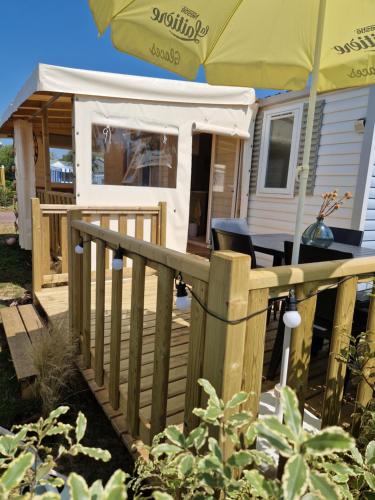 Photo de la galerie de l'établissement Mobil home sur Camping, à Saint-Jean-de-la-Rivière