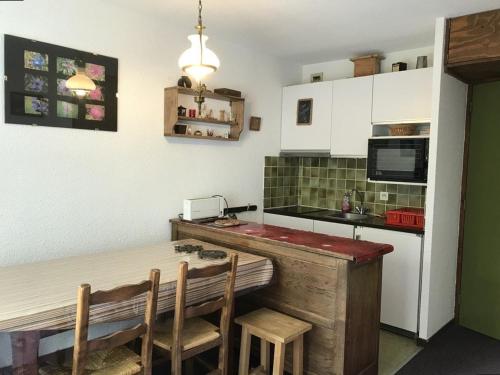 Studio Les Orres 1650 - 4 pers, près des pistes, balcon, animaux admis - FR-1-322-566