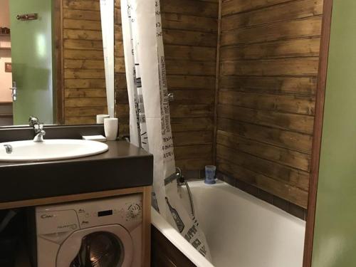 Studio Les Orres 1650 - 4 pers, près des pistes, balcon, animaux admis - FR-1-322-566