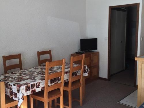 Appartement spacieux au pied des remontées, terrasse sud, 2 pièces, 6 personnes, accès direct aux pistes - FR-1-322-563