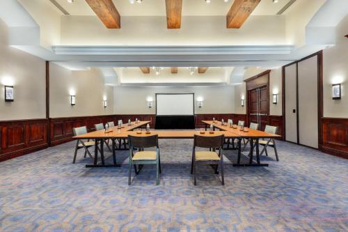 Der Geschäftsbereich oder Konferenzraum in der Unterkunft Los Sueños Marriott Ocean & Golf Resort