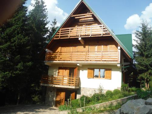 Gallery image of Holiday Home Villa Snježina in Vlasic