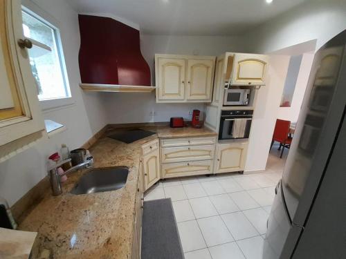 Zdjęcie z galerii obiektu Bouczen, la maison familiale pour vos vacances. 10 min du ZOO de beauval. 5 minutes de saint aignan. w mieście Noyers-sur-Cher